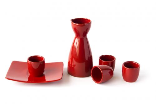 Red ceramic japanese sake set - a jug, a plate and four cups - i