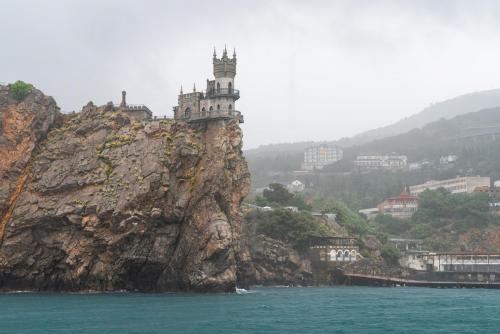 Побережье Большой Ялты