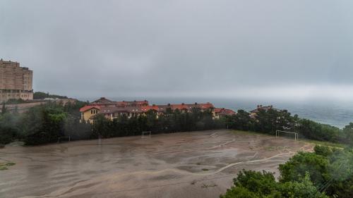 Алупка. Дождь